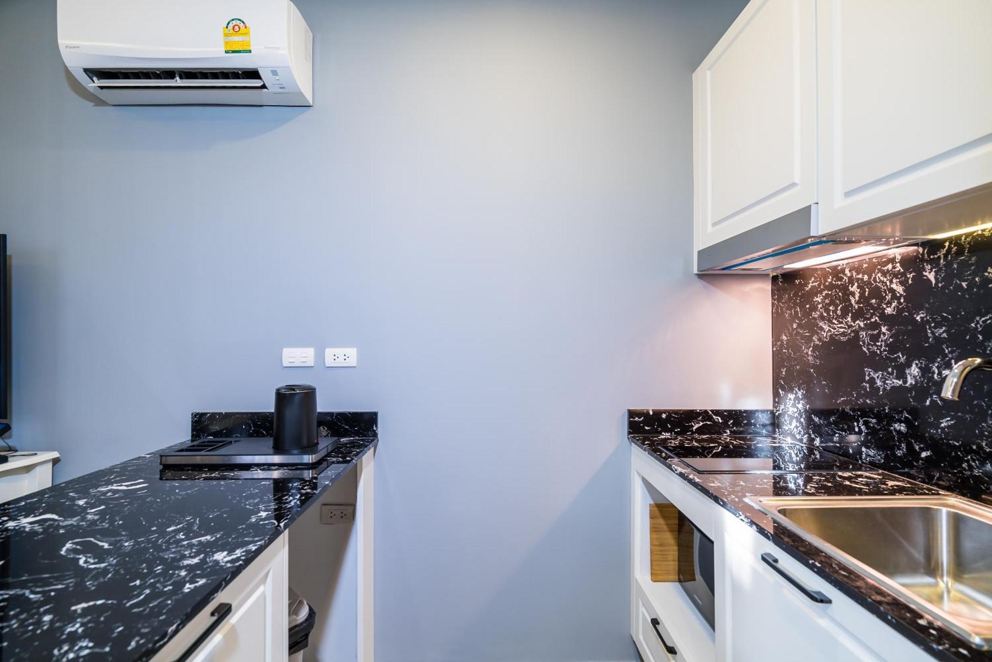 Apartment At Palmyrah Surin By Lofty Room photo